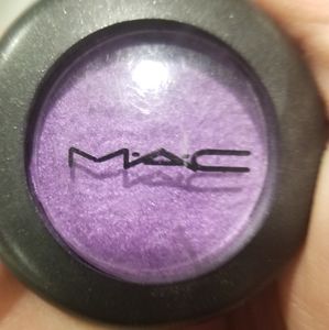 MAC Eyeshadow ' Starts N' Rockets!